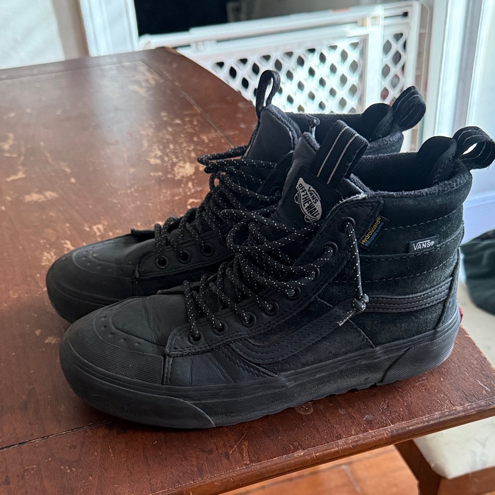 Vans Men's Black High-Top Sneakers